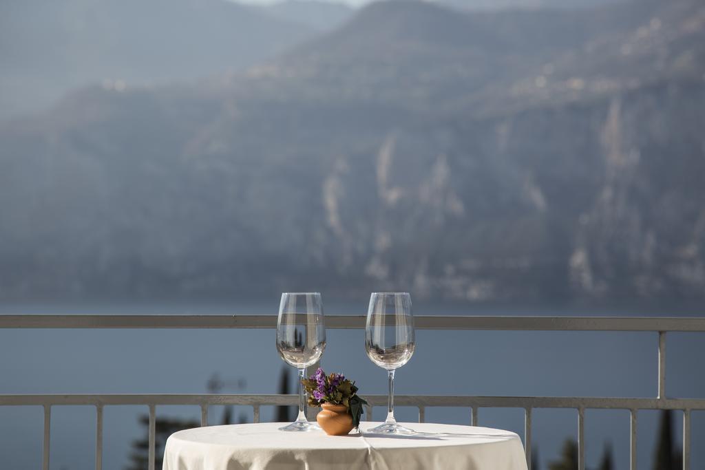 Casa Bianca Otel Malcesine Dış mekan fotoğraf